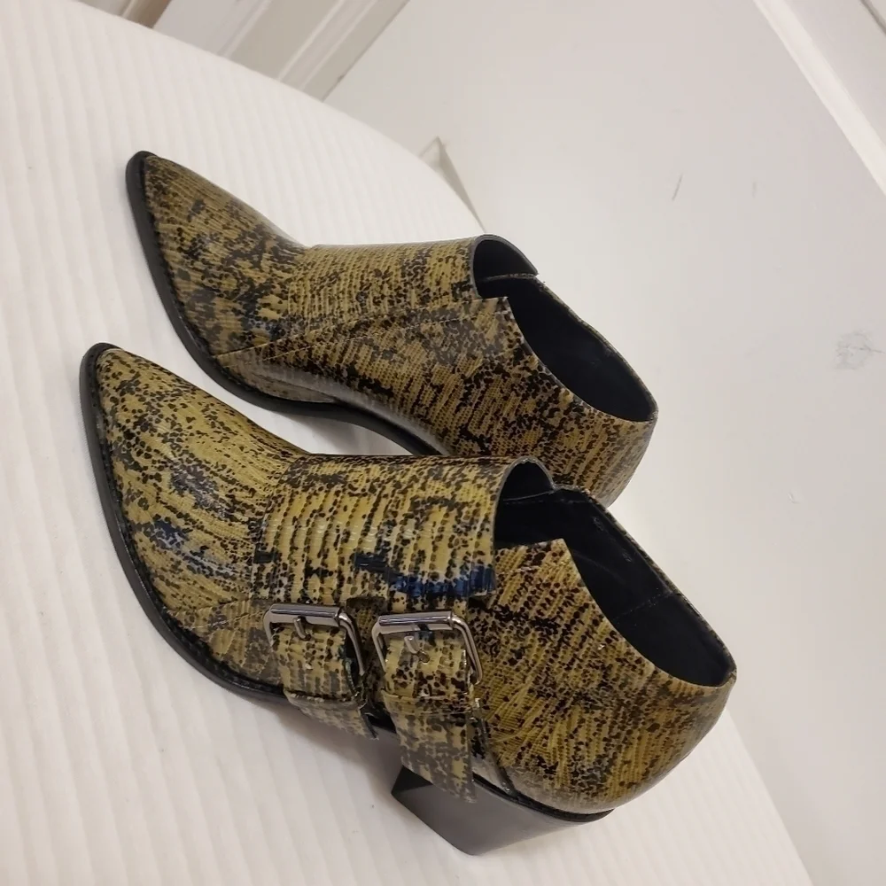 NWOB Tibi Billie Lizard Embossed Leather Ankle Booties Size 36, Unique, Sharp